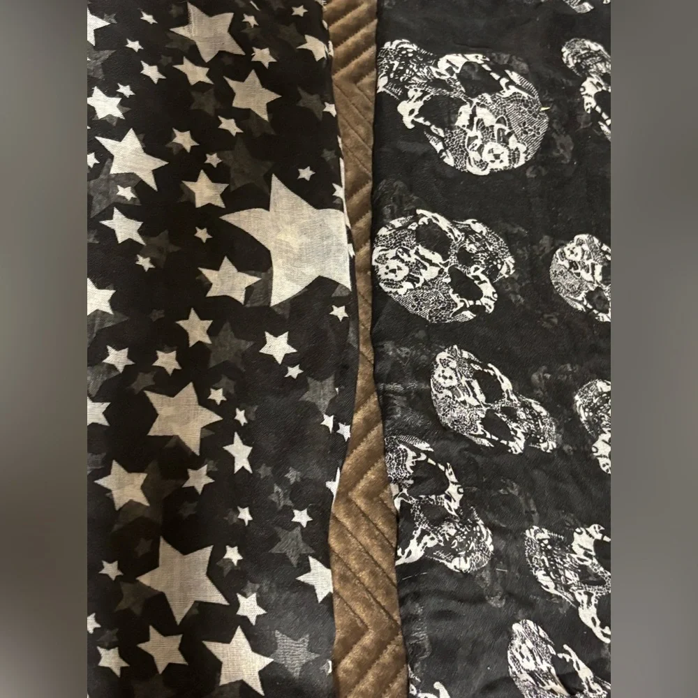 Free when bundled 2 black scarves excellent condition